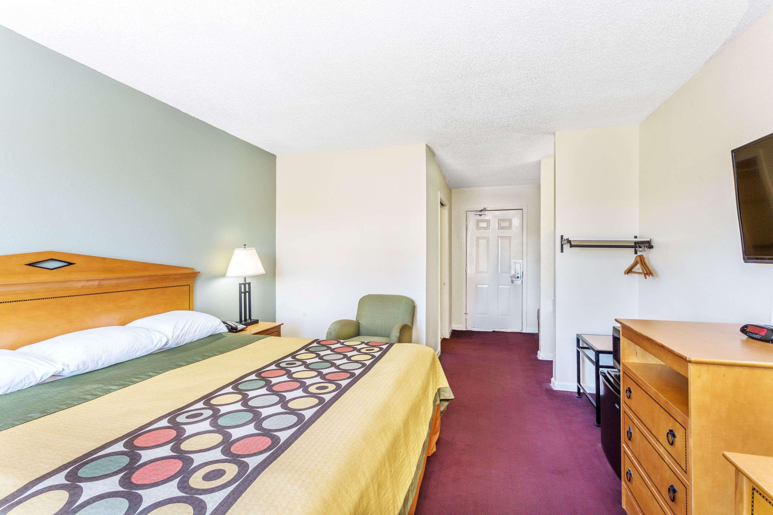 Super 8 By Wyndham Manning Exterior foto
