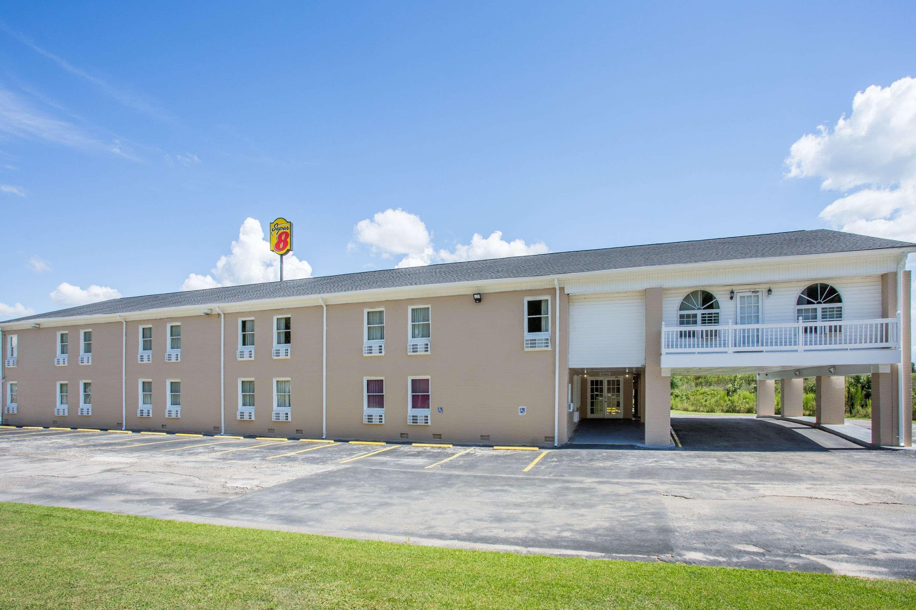 Super 8 By Wyndham Manning Exterior foto