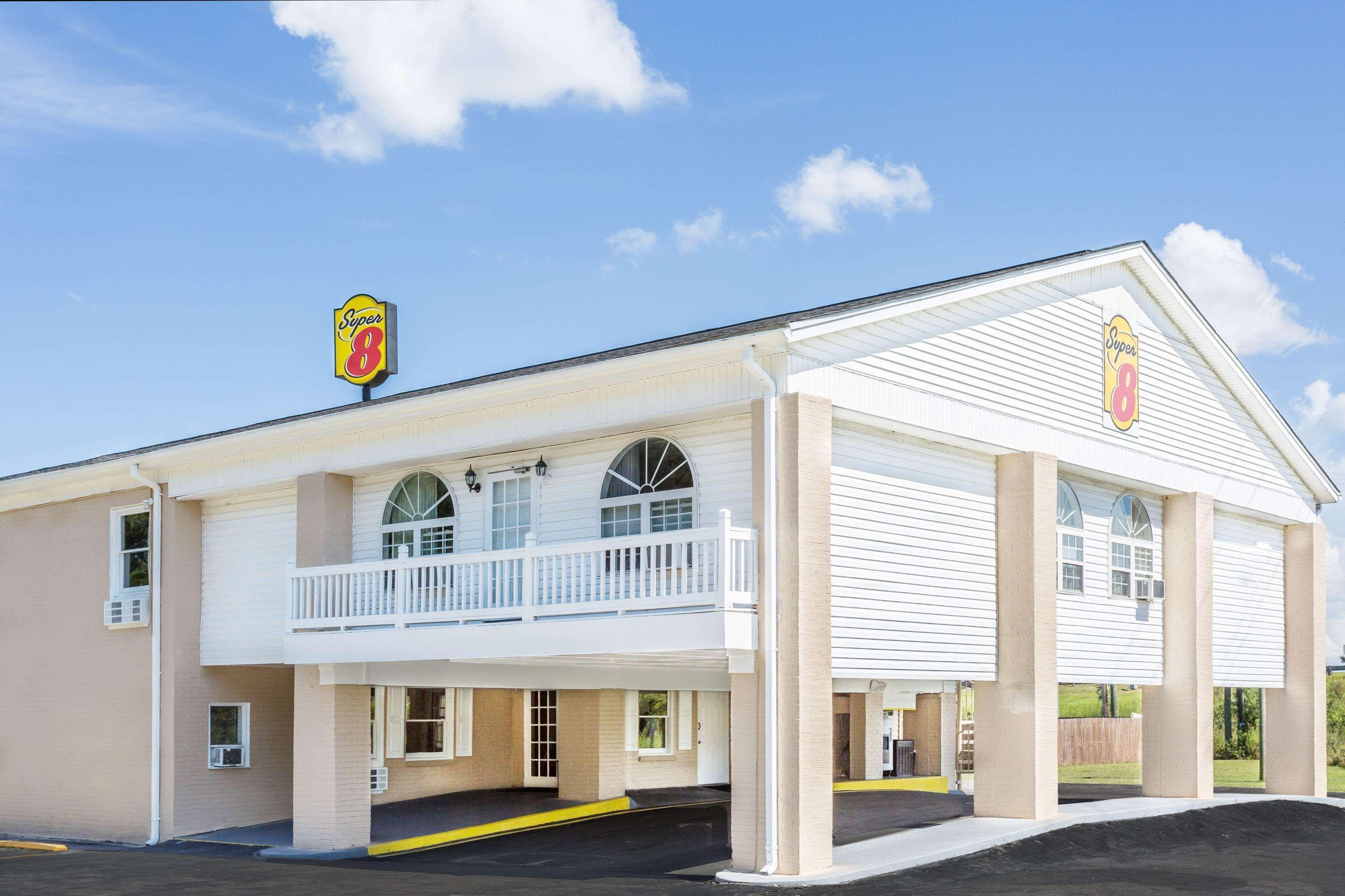 Super 8 By Wyndham Manning Exterior foto